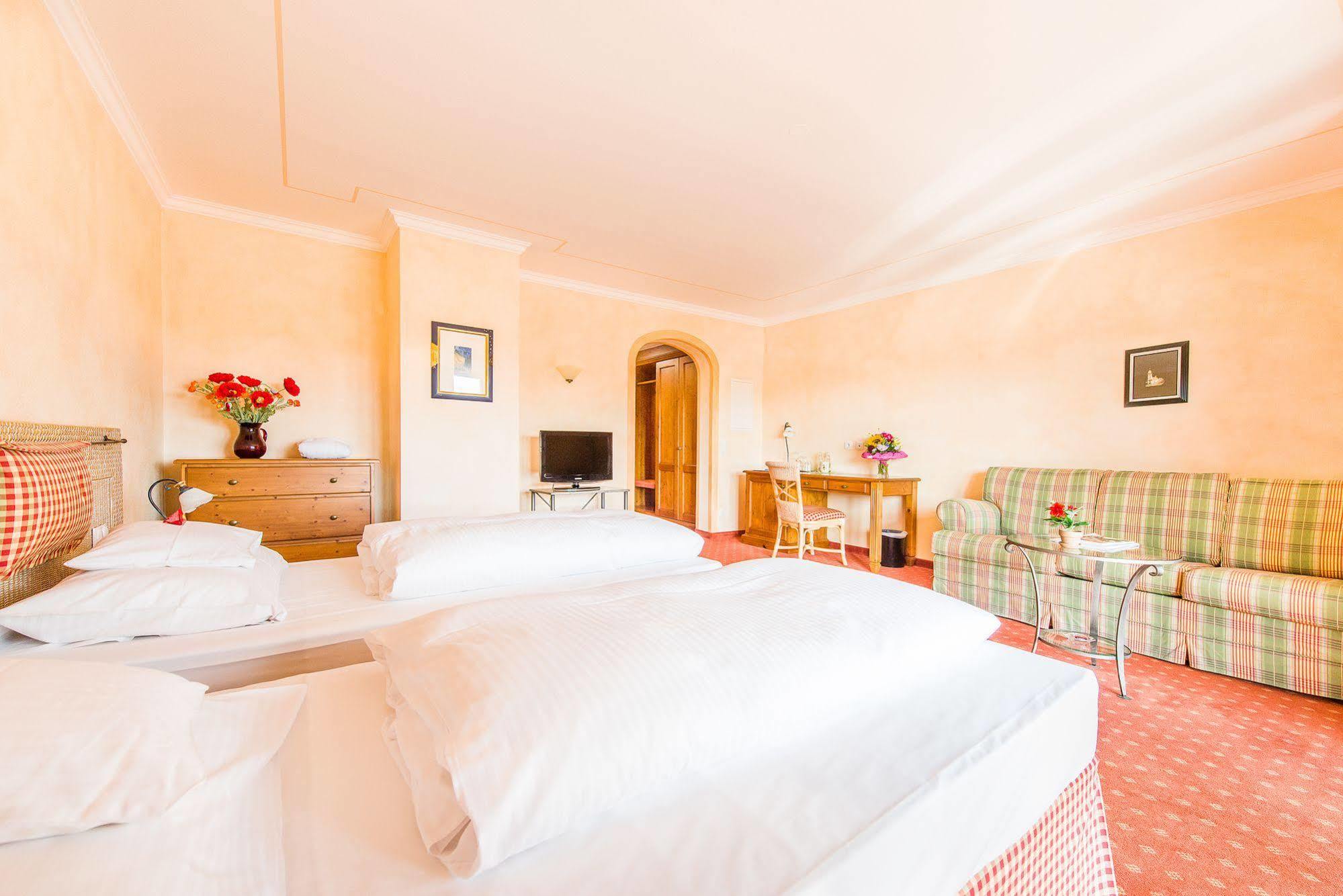 Hotel Und Landgasthof Altwirt Großhartpenning Kültér fotó